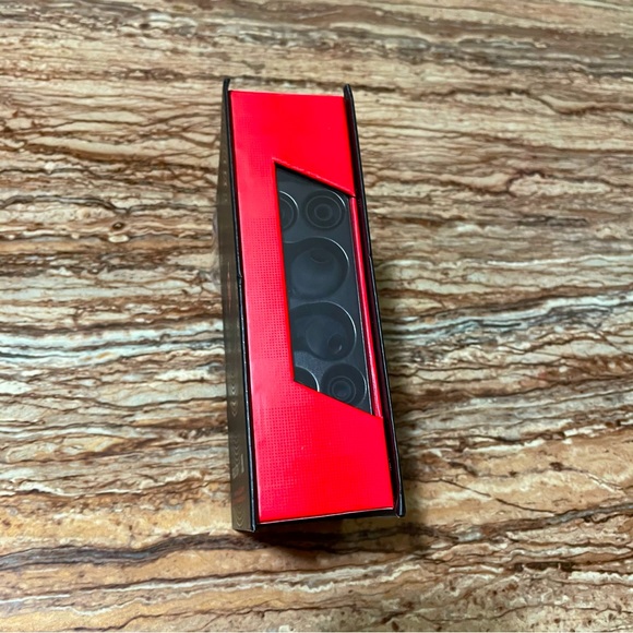 Peloton Black Bluetooth in Ear Headphones - Picture 4 of 6